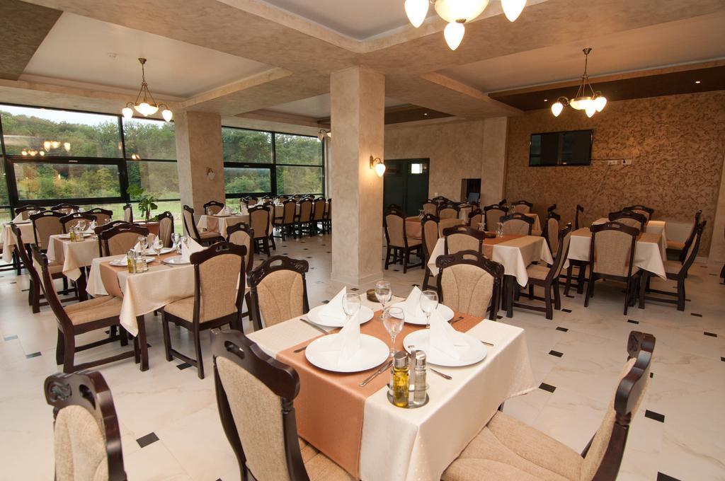 Hotel Hyperion ไบเลเฟลิกซ์ ภายนอก รูปภาพ